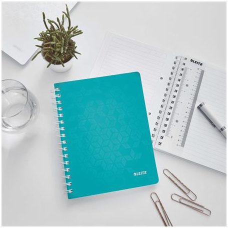 LEITZ Spirálfüzet, A5, vonalas, 80 lap, LEITZ "Wow", jégkék