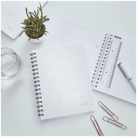 LEITZ Spirálfüzet, A5, kockás, 80 lap, LEITZ "Wow", fehér