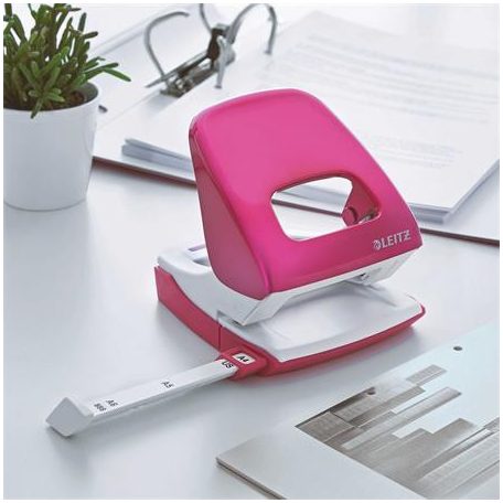 LEITZ Lyukasztó, kétlyukú, 30 lap, LEITZ "Nexxt Wow", rózsaszín