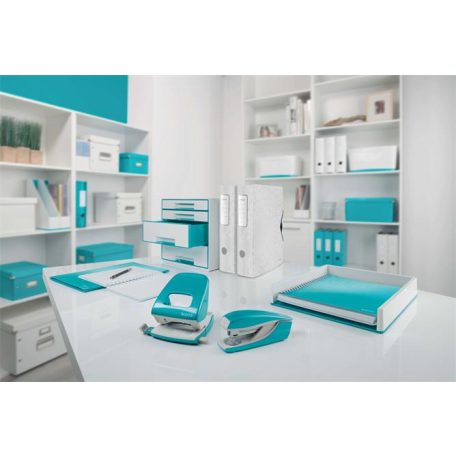 LEITZ Lyukasztó, kétlyukú, 30 lap, LEITZ "Nexxt Wow", jégkék