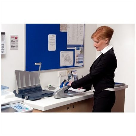 LEITZ Tűzőgép, nagyteljesítményű, 80 lap, LEITZ "5551", ezüst