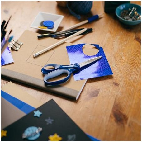 FISKARS Olló, iskolai, 18 cm, balkezes, FISKARS, csillámos kék