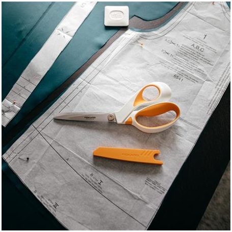 FISKARS Olló, általános, 23 cm, FISKARS "RazorEdge Softgrip", narancssárga-fehér