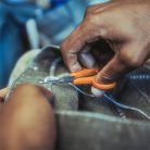 FISKARS Varróolló, 10 cm, hajlított, FISKARS "Classic", narancssárga