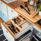 FISKARS Forgópengés hámozó, FISKARS