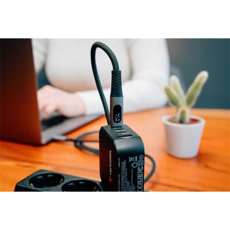 VERBATIM USB kábel, USB-C - USB-C, 1,2 m, 100W, teljesítménykijelzővel, VERBATIM