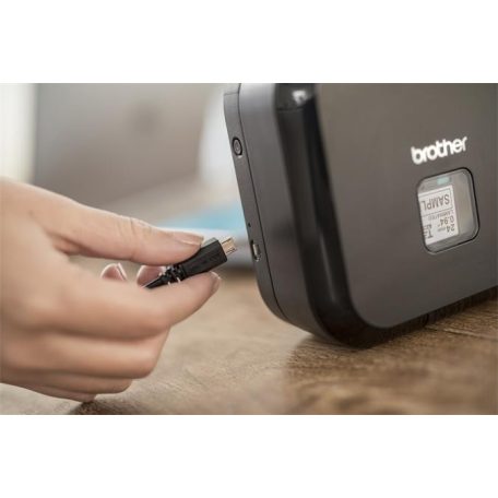 BROTHER Elektromos feliratozógép, BROTHER "PT-P710BT"