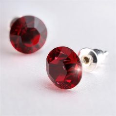   ART CRYSTELLA Fülbevaló, siam sötét piros SWAROVSKI® kristállyal, 8mm, ART CRYSTELLA®