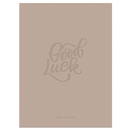 SHKOLYARYK Füzet, tűzött, A5, kockás, 48 lap, SHKOLYARYK "Words", vegyes