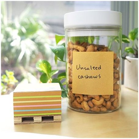 STICK N Öntapadó jegyzettömb, 76x76 mm, 400 lap, mini raklap, STICK N "Kraft Cube", vegyes színek