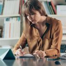 SCHNEIDER Golyóstoll, 0,7 mm, nyomógombos, SCHNEIDER "Slider Rave XB", fekete-fehér, kék